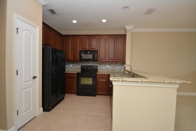 Building Photo - Tidelands Condo! Community amenities!