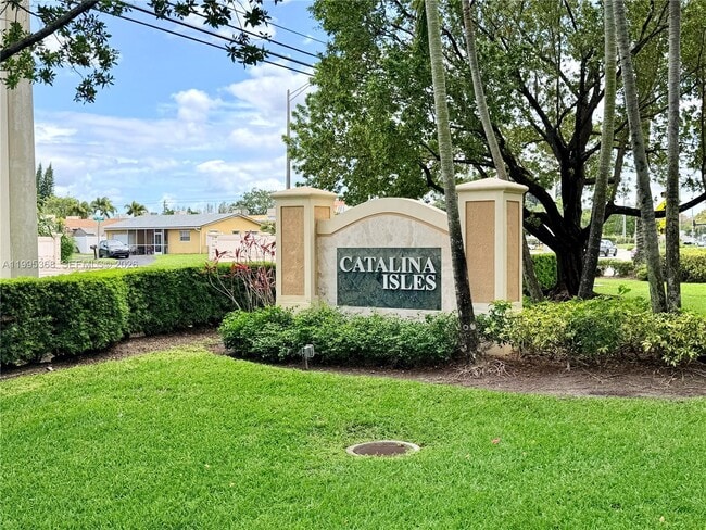 Building Photo - 5747 Isles Cir