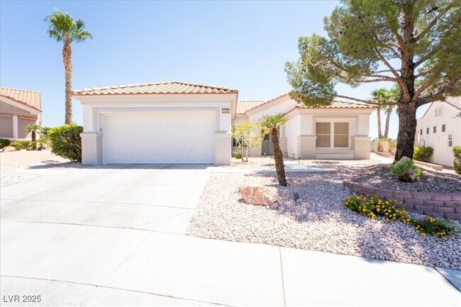 Primary Photo - 2348 Rumriver St