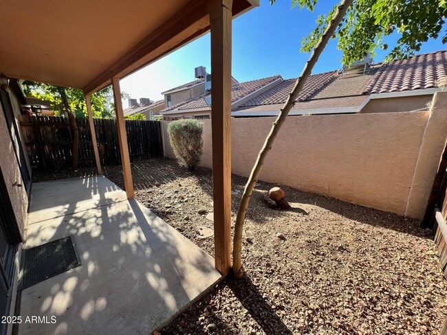 Building Photo - 3510 E Hampton Ave