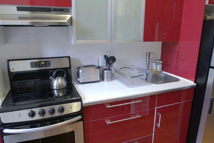 Building Photo - 732A Jefferson Ave