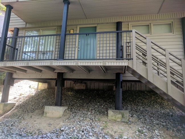 Building Photo - 3807 Pembrook Ct