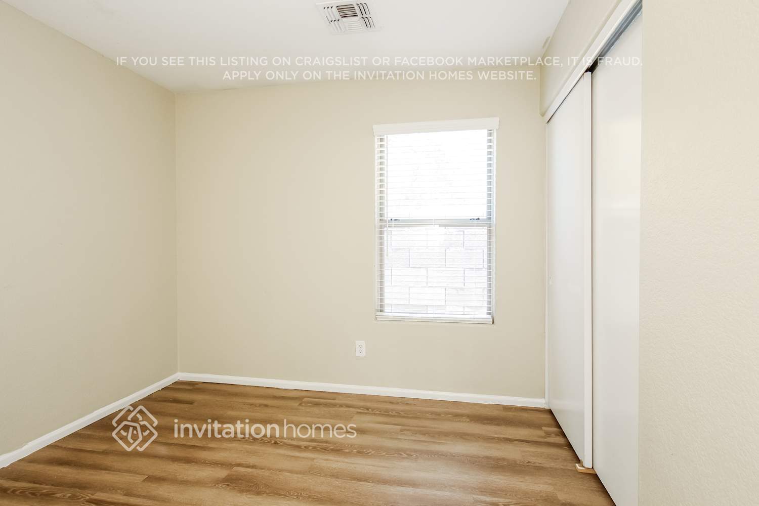 Building Photo - 16255 W Moreland St