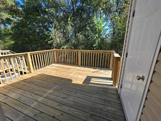Building Photo - 706 Pebble Stone Ct