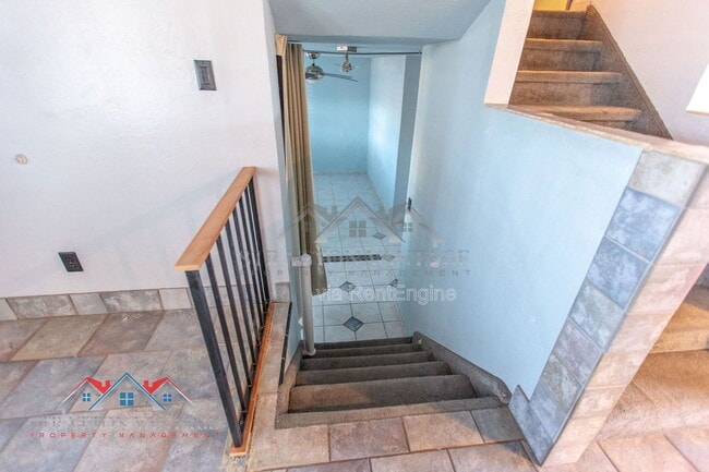 Building Photo - 1735 W Pampa Ave