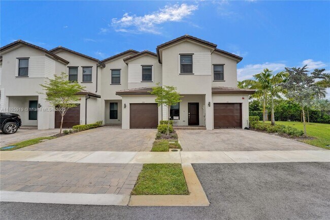 Building Photo - 242 SW 159th Ln