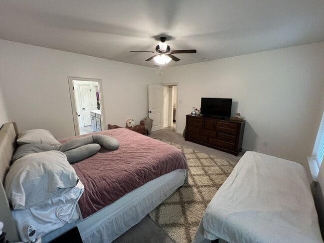 Building Photo - Spacious 5 Bedroom Home in Lake Haven – Zachary, LA