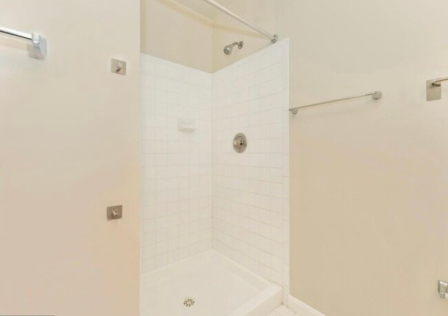 Building Photo - 5790 Katsura Ct