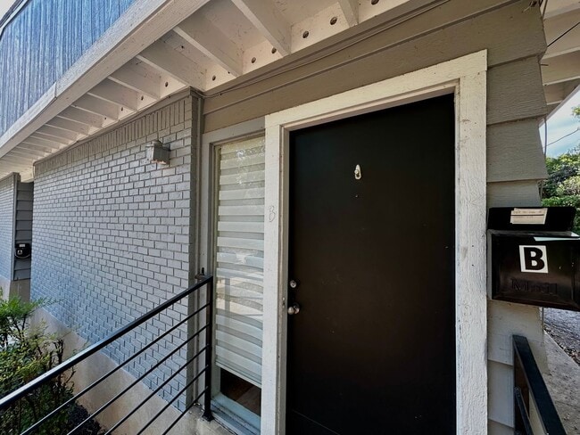 Building Photo - 3304 Tom Green St