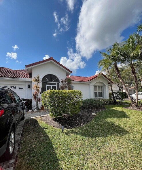 Building Photo - 2563 Egret Lake Dr