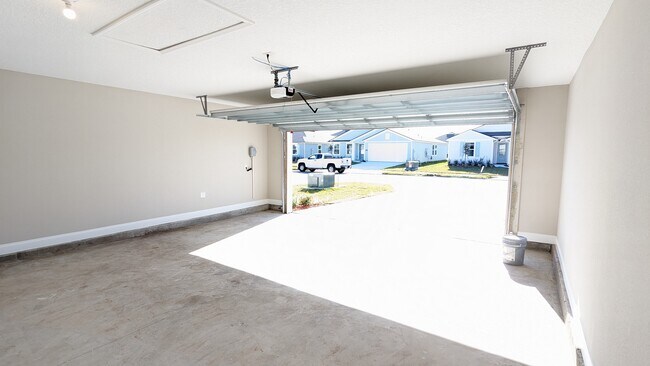 Building Photo - 116 Zancara St