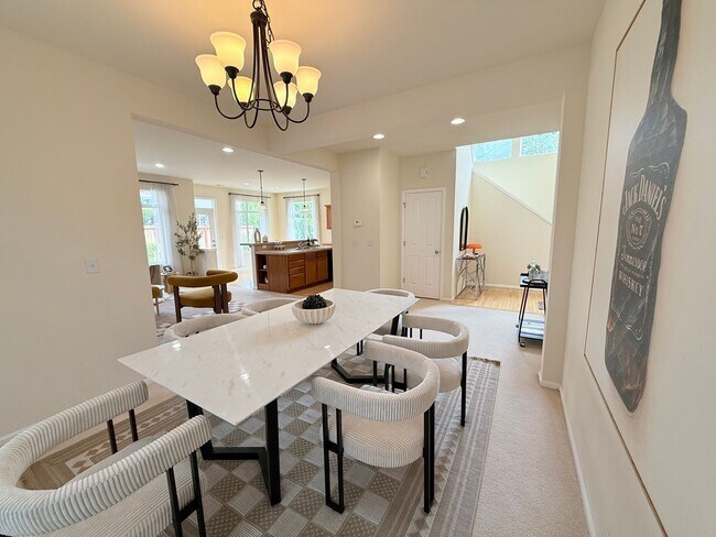 Building Photo - For Rent – Bright & Spacious Home with Bonus Room