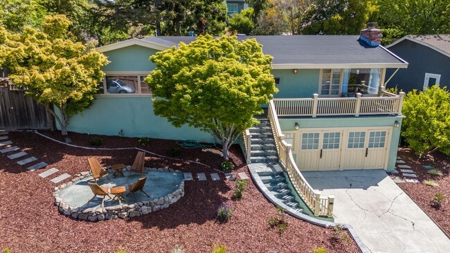 Building Photo - 35 Franciscan Way