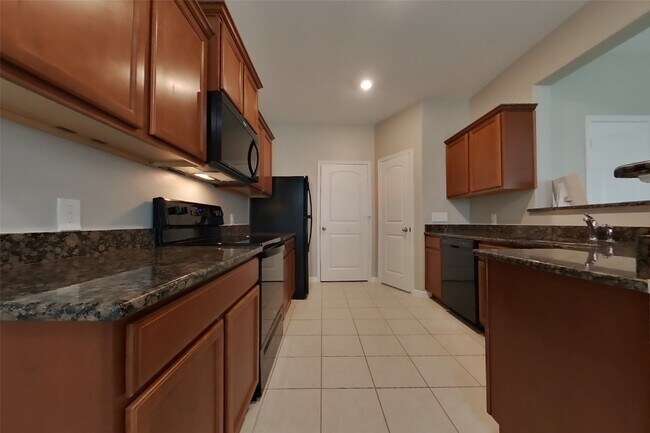 Building Photo - 421 Palomino Stand Dr