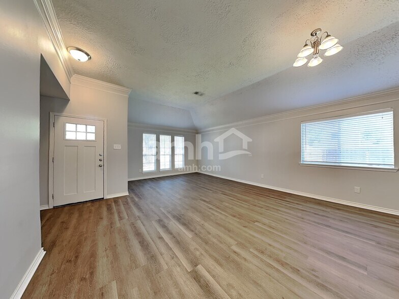 Building Photo - 5026 Chase Stone Dr