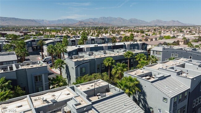 Building Photo - 9050 W Tropicana Ave