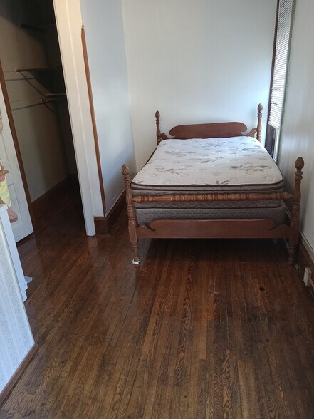 Apt. 3 - Upstairs Front Bedroom - 523 E State St