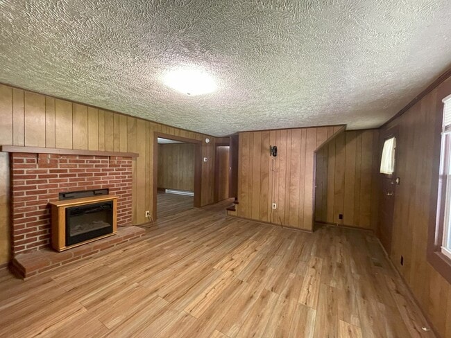 Building Photo - 5350 NC-194