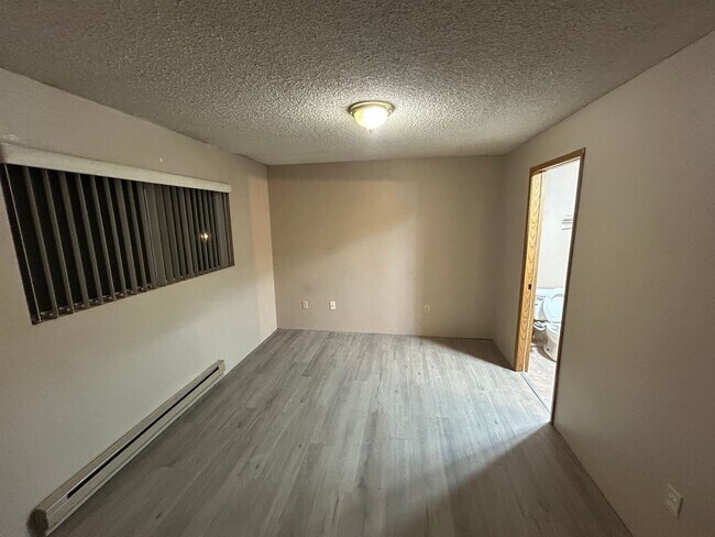 Building Photo - 3313061