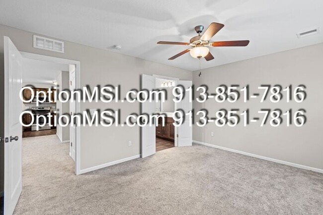 Building Photo - Beautifully Updated Liberty Home in a Prime Location!