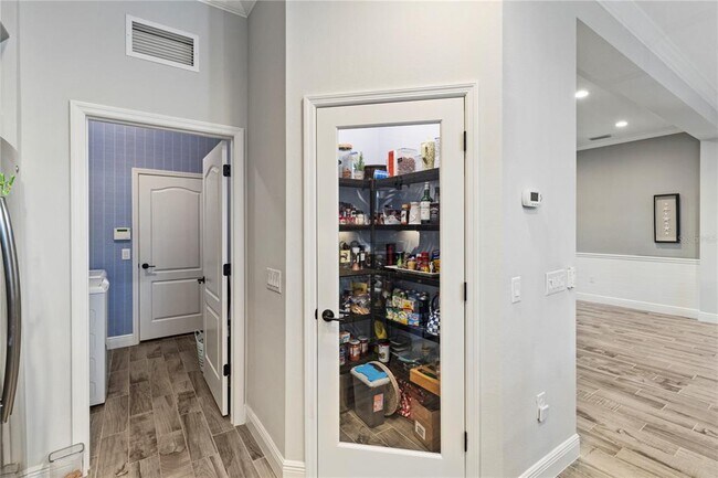 Building Photo - 26683 Raphis Royale Blvd