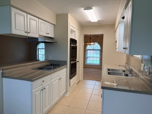 Building Photo - 6627 Krause Dr