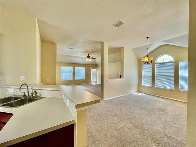 Building Photo - 1535 Silver Spur Dr