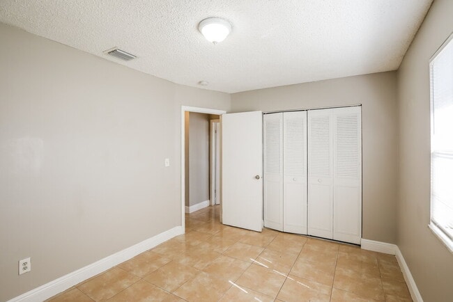 Building Photo - 18940 NW 33rd Pl