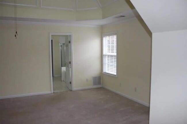 Building Photo - 12442 Waterside Dr