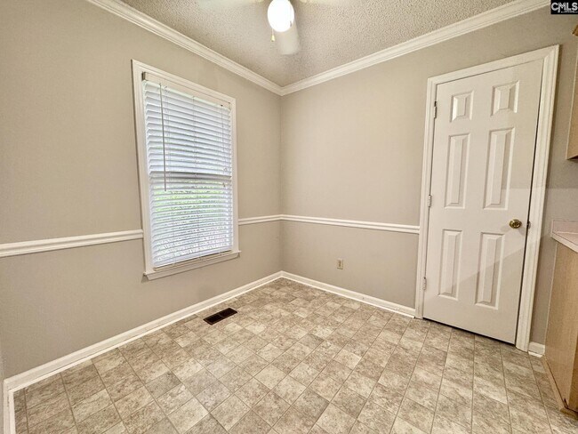 Building Photo - 116 Botany Dr