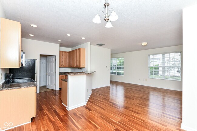 Building Photo - 4012 Weston Pointe Dr