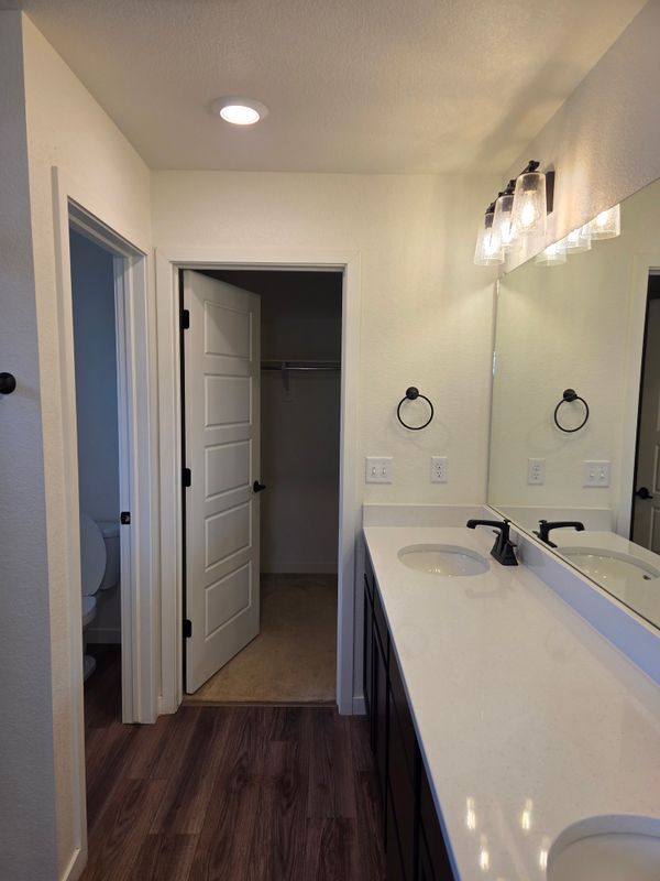 Building Photo - 3677 Pinonwood Ct