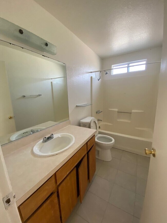 Building Photo - 7455 Fox Trl