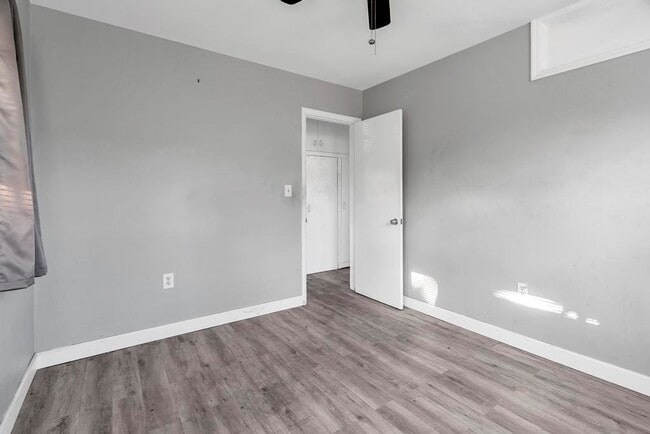 Building Photo - 813 9th N Ave