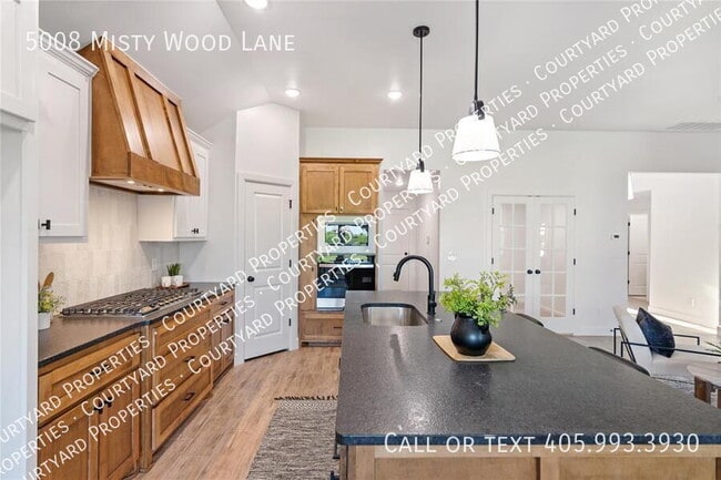 Building Photo - 5008 Misty Wood Ln