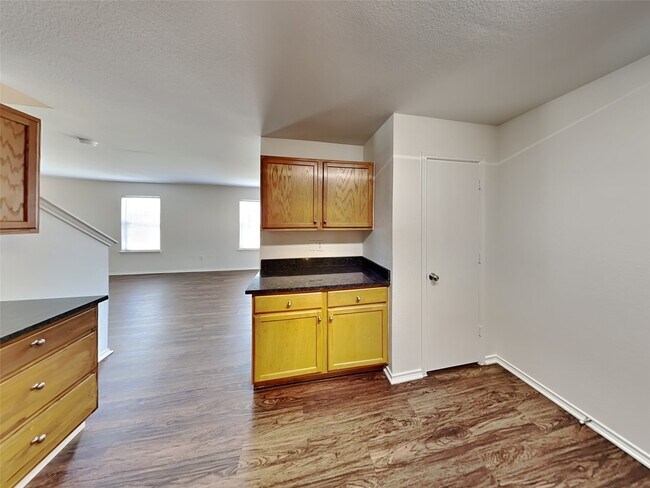 Building Photo - 20930 Baronsledge Ln