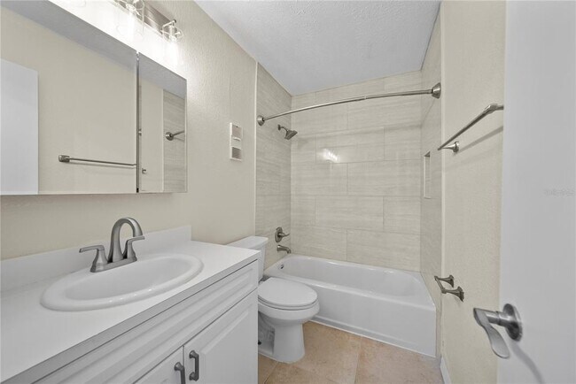 Building Photo - 13713 Juniper Blossom Dr