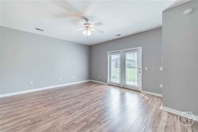 Building Photo - 580 Canyon Oak Loop
