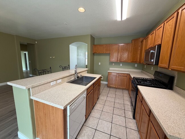 Building Photo - 8660 Banton Cir