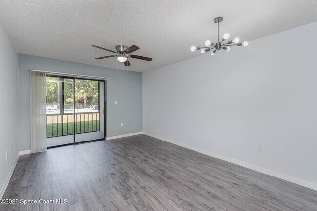 Building Photo - 3165 South St