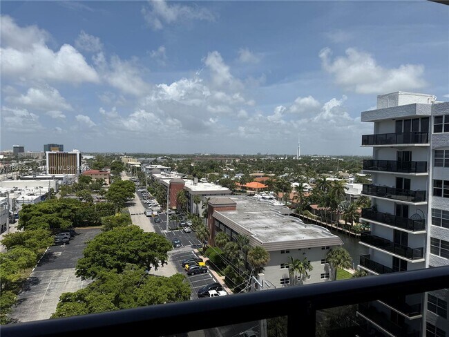 Building Photo - 5100 Dupont Blvd