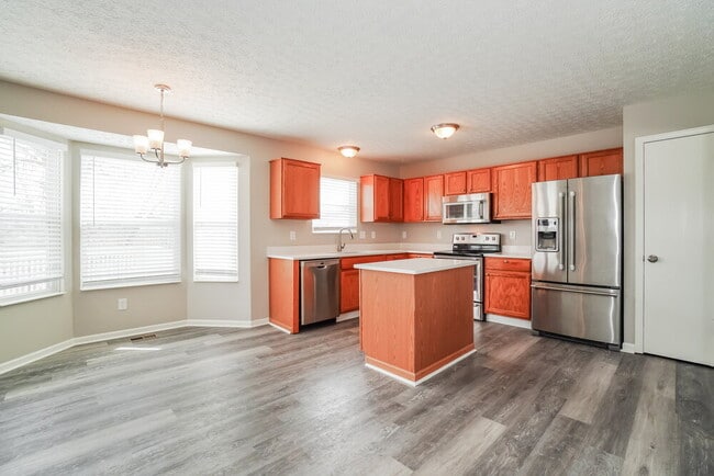 Building Photo - 7377 Winchester Cathedral Ct