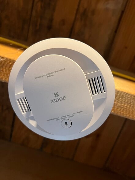 Building Photo - 919 Putnam Blvd