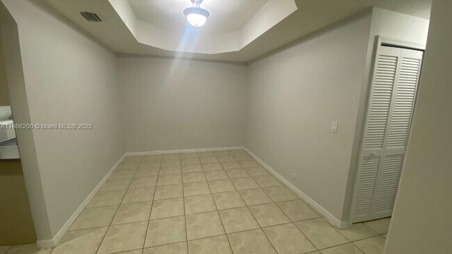 Building Photo - 6380 NW 114th Ave