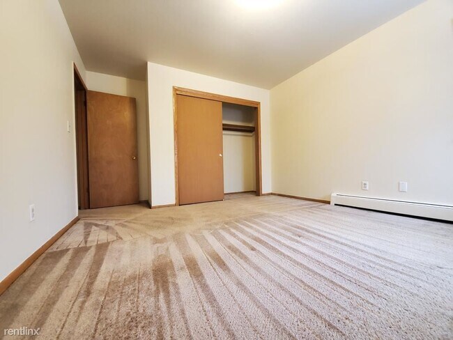 Building Photo - 7343 N Teutonia Ave