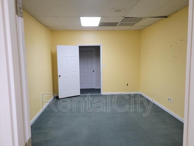 Building Photo - 1365 Flowering Dogwood Ln