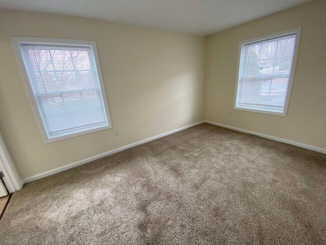 Building Photo - 80 Sentinel Court