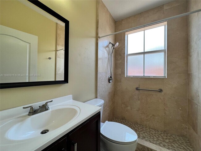 Building Photo - 8034 NW 111th Ct