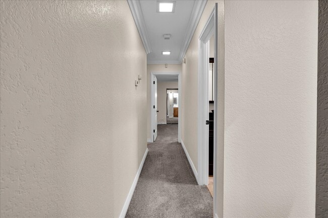 Building Photo - 11074 Knobb Ave