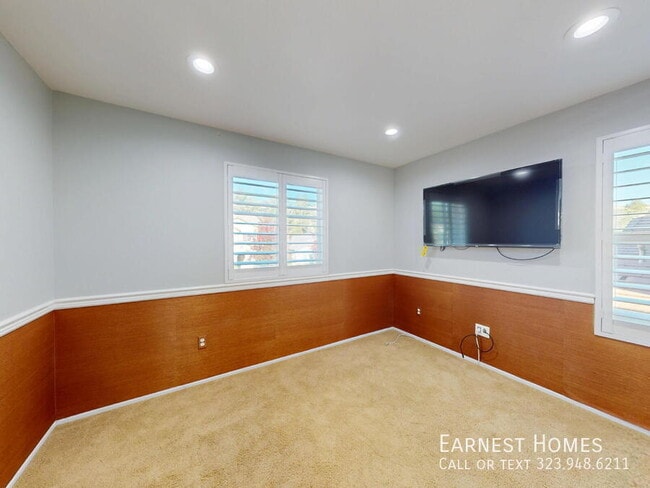 Building Photo - 19320 Carranza Ln